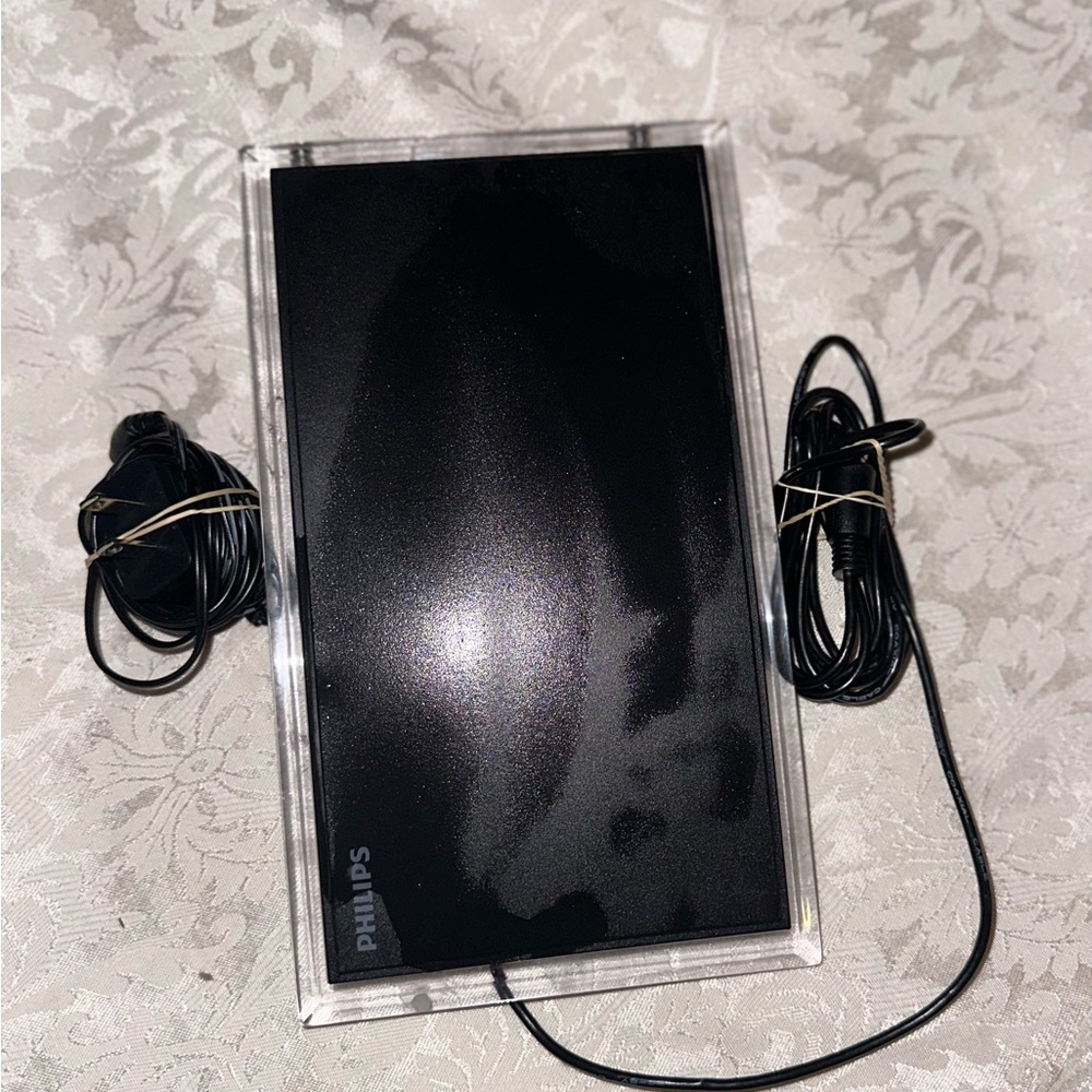 Phillips HD Crystal Amplified Antenna Input 6V 150nA.